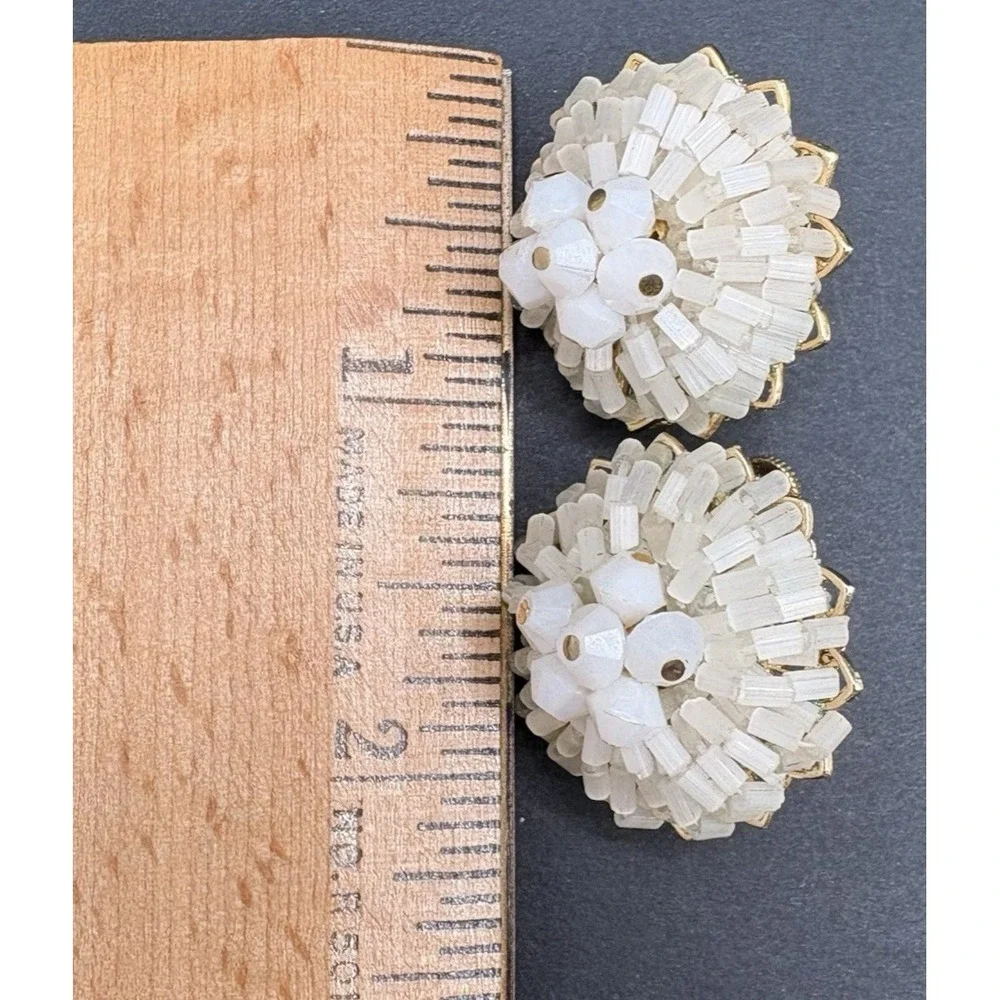 Vintage Vendome White‎ Cluster Beaded Floral Clip On Earrings Gold Tone MCM